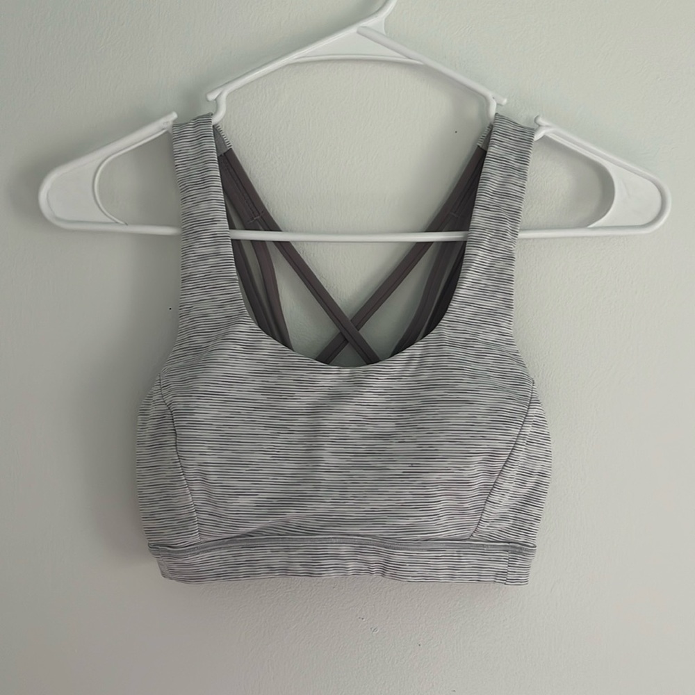 sports bra